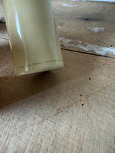 Load image into Gallery viewer, Set of vintage spice tins