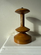 Load image into Gallery viewer, Vintage thread Spool