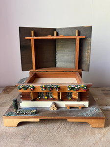 Vintage Wooden Chalet (music box)