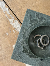 Load image into Gallery viewer, 1940s Soap stone dish