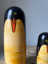 Load image into Gallery viewer, Set of Vintage Penguin Nesting Dolls