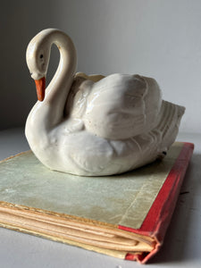 Vintage Swan pottery