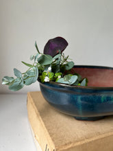 Load image into Gallery viewer, Vintage Glazed planter