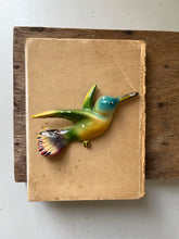 Load image into Gallery viewer, Vintage Humming Bird Wall Plaque