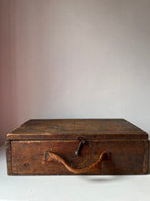 Load image into Gallery viewer, Vintage Wooden Artists carry case