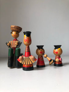 Vintage Wooden Figures - Band