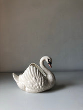 Load image into Gallery viewer, Dartmouth Pottery Swan Planter