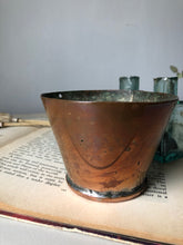 Load image into Gallery viewer, Vintage Copper Pot