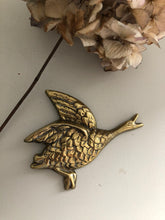 Load image into Gallery viewer, Vintage Brass Wall Duck