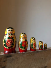 Load image into Gallery viewer, Vintage Russian Nesting Dolls