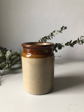 Load image into Gallery viewer, Victorian Earthenware Jar