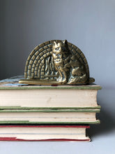 Load image into Gallery viewer, Vintage Brass Cat letter Rack