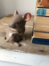 Load image into Gallery viewer, Vintage Beswick Mouse