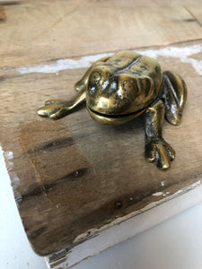 Antique Brass Frog Vesta