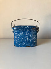 Load image into Gallery viewer, Speckled French Enamel lunchbox
