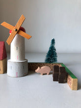 Load image into Gallery viewer, 1950s German Wooden Christmas Village Set