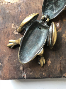 Antique Brass Frog Vesta