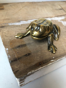 Antique Brass Frog Vesta