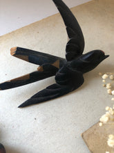 Load image into Gallery viewer, Set of Vintage Wooden Swallows
