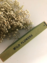 Load image into Gallery viewer, Observer book of Wild Flowers