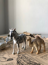 Load image into Gallery viewer, Pair of Vintage Animals, Zebra and Camel