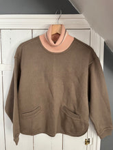 Load image into Gallery viewer, Vintage Roll neck sweater