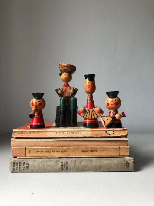 Vintage Wooden Figures - Band