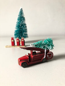 Home for Christmas - Vintage Fire Engine