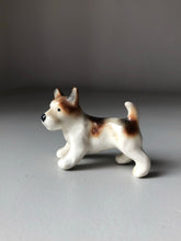 Load image into Gallery viewer, Tiny Vintage China Dog