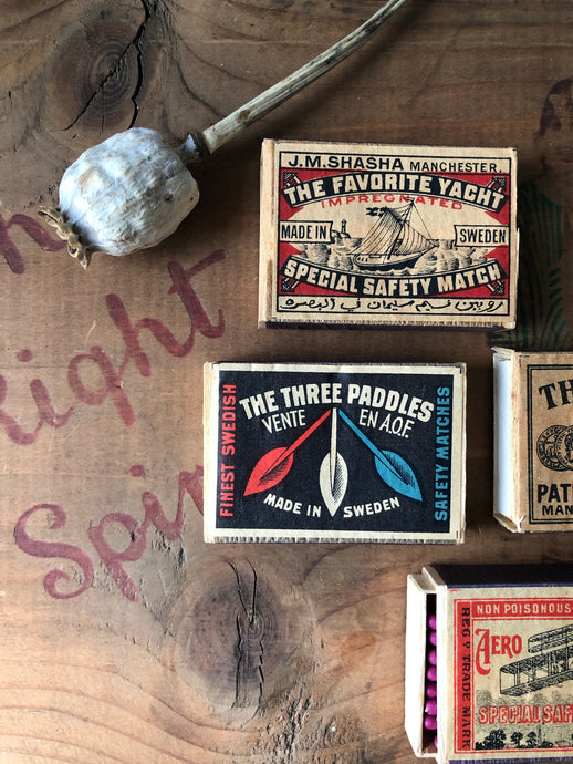 Box of matches, Paddles