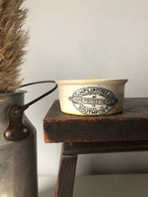 Load image into Gallery viewer, G.W Plumtree Vintage Pot Candle, Sweet orange and Rosemary