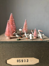 Load image into Gallery viewer, Trio of 1960s Pelican figures