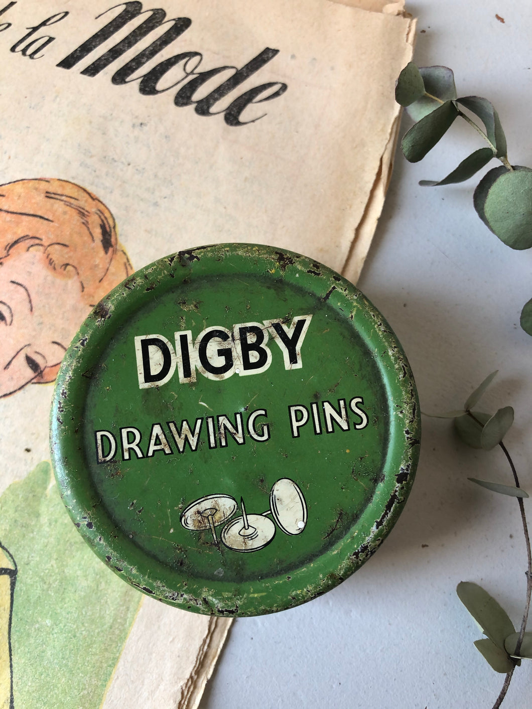 Vintage 'Digby' Drawing Pins Tin