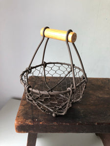 French mini wire basket