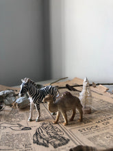 Load image into Gallery viewer, Pair of Vintage Animals, Zebra and Camel