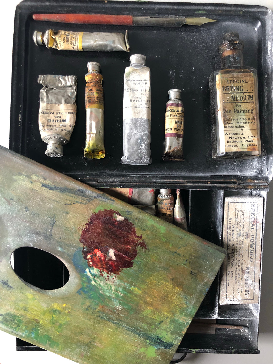 Antique Winsor & Newton Paint Set