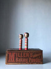 Load image into Gallery viewer, Pair of Vintage Kokeshi Dolls