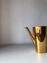 Load image into Gallery viewer, Vintage Gold Teapot / Vase
