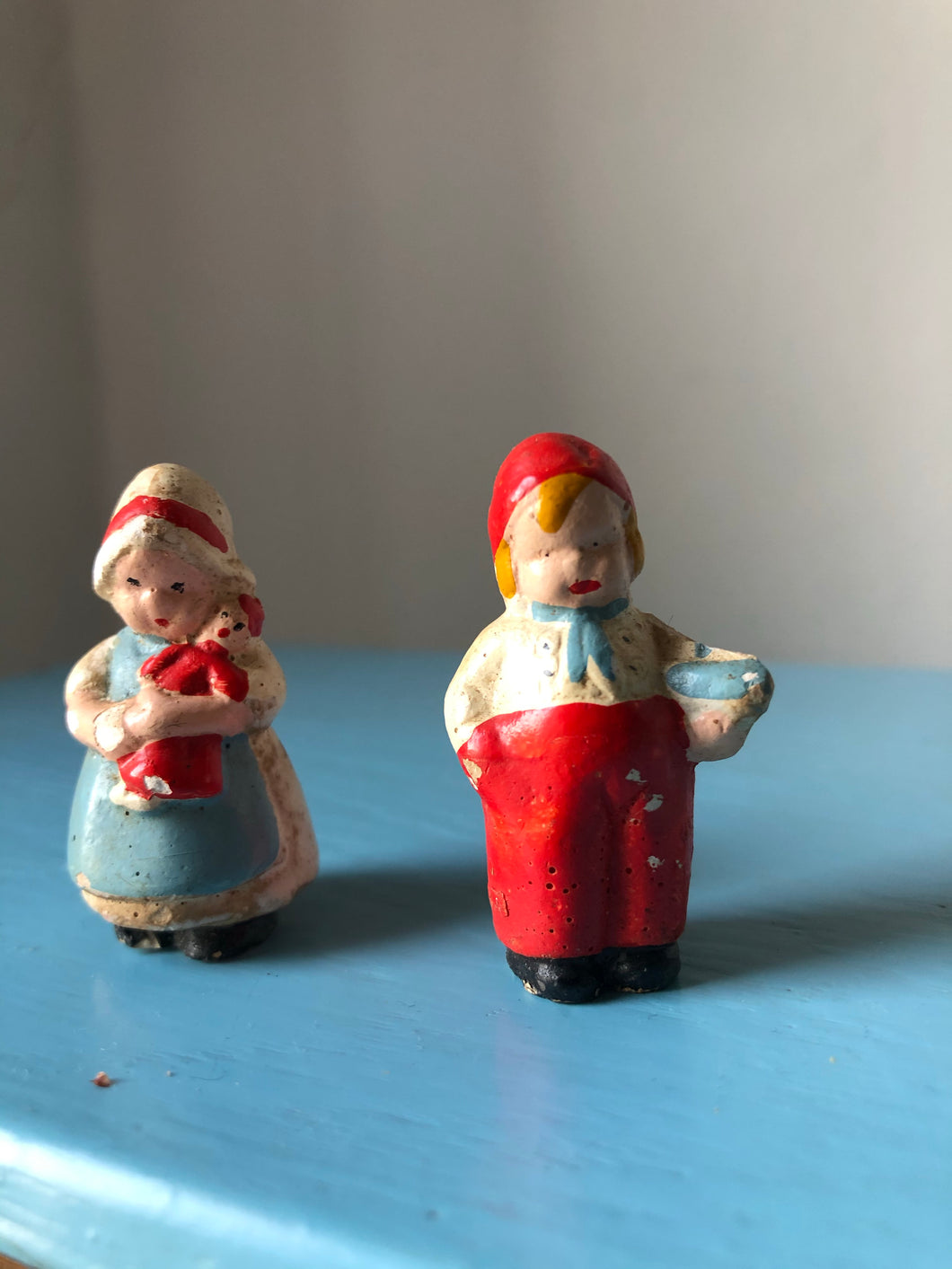 Pair of Vintage Chalk / Resin figures