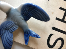 Load image into Gallery viewer, Vintage Ceramic Swallow