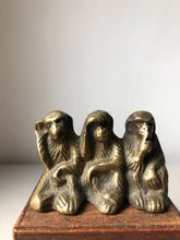 Load image into Gallery viewer, Vintage Three Wise Monkeys