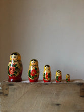 Load image into Gallery viewer, Vintage Russian Nesting Dolls