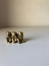 Load image into Gallery viewer, Medium Vintage Brass Monkeys